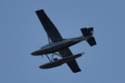 Morten 1 september 2024 - LN-BGO besøker Høyenhall, dem kommer med sin Cessna A185F Skywagon fra 1974