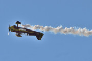 Morten 14 september 2024 - LN-IVE over Hamar flyplass. Det er Ellen eller Gunnar med sin PITTS 12-HP fra 2012. Jeg lurer litt på hva navnet Apies Brutus betyr for noe...