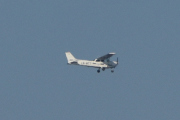 Morten 6 september 2024 - LN-MTT over Drøbak, jeg er hos min far i dag og ser Rygge Flyklubb som er ute med sin Cessna 172M Skyhawk fra 1975