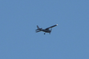 Morten 25 april 2025 - Cessna over Høyenhall, her kommer dem en gang til, jeg syns det ligner mistenkelig på Nedre Romerike Flyklubb sin