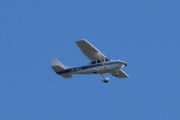 Morten 25 april 2025 - LN-NFA besøker Høyenhall, det er Sameiet LN-NFA som endelig kommer litt nærmere med sin Cessna 182Q Skylane II fra 1978. Jeg har et bilde av dem sammen med veteranbilen min, men det er ikke på flysiden