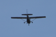 Morten 26 april 2025 - Cessna over Høyenhall, her kom jeg for sent ut. Men noe sier meg at det er Nedre Romerike Flyklubb som er ute igjen