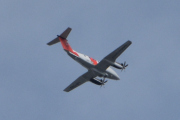 Morten 1 august 2025 - LN-TRG over Høyenhall, det er NOFO-Kystverket som er ute med sin Hawker Beechcraft B200 Super King Air fra 2006