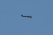 Morten 12 august 2025 - Diamond DA-40NG over Høyenhall, du har høy hale og hjulene ute med sko. Kan det være Mike?