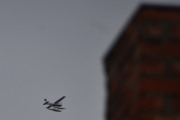 Morten 12 august 2025 - LN-BGO over Høyenhall, her rakk jeg bare ett bilde før dem forsvant bak pipa. Det er de tre gutta som er ute med sin Cessna A185F Skywagon fra 1974. Kanskje dem er fire nå, jeg har 75 bilder av dem nå