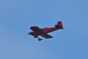 Morten 13 august 2025 - LN-AKH over Høyenhall, og jeg skrev 9 januar 2021 - den gule er en Van´s RV-4 fra 1991 som Morten og Jens eier og den røde er en Van´s RV-4 fra 1996 som Joakim eier - så min olivengrønne bil imellom disse to her blir mitt neste prosjekt. Men hvordan skal jeg få det til?