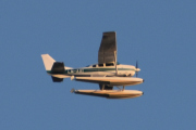 Morten 18 august 2025 - LN-AAI kommer tilbake igjen, klokken er 19.51. Her kommer Tom igjen med sin Cessna TU206G Turbo Stationair fra 1985