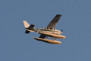 Morten 18 august 2025 - LN-AAI kommer tilbake igjen, så hvor mange Cessna TU206G har jeg i registeret mitt. Jeg har LN-HOO og LN-IKA og denne nå