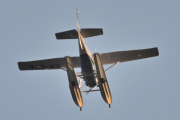 Morten 18 august 2025 - LN-EFA over Høyenhall igjen, klokken er 20.03 og det ble et besøk dette her. Her kommer de fire gutta igjen med sin Cessna T206H Turbo Stationair TC fra 2006