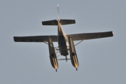 Morten 18 august 2025 - LN-EFA over Høyenhall igjen, så hvor mange Cessna T206H har jeg i registeret mitt? Jeg har LN-FOO og LN-SEA og LN-XXA og N3547T og denne