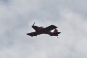 Morten 20 august 2025 - LN-AKH over Høyenhall, nå er jeg på gyngende grunn, men jeg tror det er Joakim som kommer med sin Van´s RV-4 fra 1996