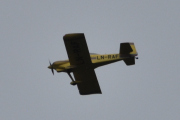 Morten 3 august 2025 - LN-RAF besøker Høyenhall, det er Morten og Jens som kommer med sin Van´s RV-4 fra 1991