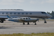 Morten 10 juli 2025 - N38945 på Gardermoen flyplass, dette er en Piper PA-32R-300 Cherokee Lance fra 1977. Jeg kan ikke påstå at jeg har bilde av den, men holder det litt åpent. Jeg har noen Piper PA-32 i registeret mitt nå. Storebroren bak vil komme på store fly