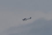 Morten 12 juli 2025 - Diamond DA-40NG over Høyenhall, jeg husker 12 juli 2024, det er det nærmeste jeg kommer