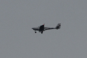 Morten 15 juli 2025 - LN-NRC over Høyenhall, det er Nedre Romerike Flyklubb som er ute med sin Aquila AT01-100A (Kommersiell betegnelse A211) fra 2018