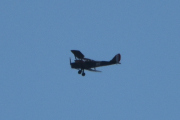 Morten 17 juli 2025 - LN-MAX over Høyenhall, det er Nedre Romerike Flyklubb Veteranflygruppa som er ute med sin DeHavilland DH-82A Tiger Moth nr. 127 fra 1941. Nå har det blitt 100 bilder og jeg så deg sist den 10 juli 2025