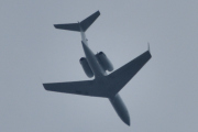 Morten 22 juli 2025 - TC-AHL over Høyenhall, det er en Gulfstream G-IV fra 1996. Når sluttet dem med romertall? Jeg har bilde av en Gulfstream G700 fra 2024