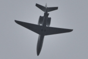 Morten 29 juli 2025 - Små-jet over Høyenhall, klokken er 15.45. Jeg er ganske sikker på at dette er en Cessna 680A Citation Latitude. Jeg så en den 8 juli 2022 og har en mistanke på at det er NetJets Europe vi ser her