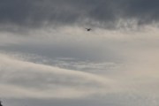 Morten 20 juni 2025 - LN-NFW besøker Høyenhall, jeg må få bildene fra 12. august 2022 og 3. september 2023 inn på flysiden. Står det brannvakt under vingen din?