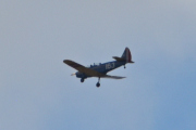Morten 25 juni 2025 - LN-BIF over Høyenhall, jeg husker at jeg skrev - kan det sitte tre oppi der, så dum jeg var. Jeg hadde jo nærbilder fra 2019