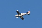 Morten 30 juni 2025 - LN-PAP over Høyenhall, det er Per som er ute med sin Arion Lightning LS-1 fra 2016. Jeg må jobbe litt mer med han her