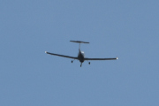 Morten 10 mai 2025 - Diamond DA-40 over Høyenhall, men jeg tok et bilde 8 mai 2020 og 8 mai 2022, men det kan være den vi så før i dag