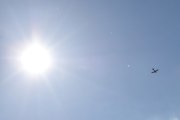 Morten 11 mai 2025 - LN-BIF besøker Høyenhall, vi starter med solen sammen med Fairchild PT-19A Cornell. Jeg tror ikke vi har et solbilde fra mai før, enda vi er oppe i nesten 200 bilder