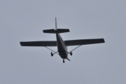 Morten 20 mai 2025 - Cessna over Høyenhall, den har sko på alle tre hjula, da er det ingen jeg har sett nå i mai