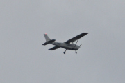 Morten 30 mai 2025 - LN-FAW over Høyenhall, det er Follo Flyklubb som er ute med sin Reims-Cessna F172N Skyhawk fra 1978