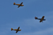Morten 8 mai 2025 - LN-BIF og LN-LFK og LN-BII over Høyenhall, det er tre veteranfly vi ser her. Fremst så har vi Fairchild Cornell  M62A fra 1944, nederst har vi Saab 91B-2 Safir fra 1957, og øverst har vi Saab 91B Safir fra 1954