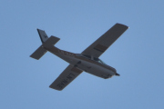 Morten 23 mars 2025 - LN-NAE besøker Høyenhall, det er Sameiet LN-NAE som kommer med sin Cessna 177RG Cardinal RG II fra 1976. Jeg skulle hatt med solen, men bommet