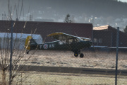 Morten 15 november 2025 - LN-ACL lander på Kjeller flyplass, det er Nedre Romerike Flyklubb Veteranflygruppa som lander med sin Piper PA-19 Super Cub fra 1953. Dem har to av dem og jeg så denne på Kjeller 19. juni 2022, men det bilde er ikke på flysiden
