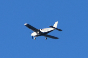 Morten 20 november 2025 - LN-IFI over Høyenhall, det er Torp Flyutleie som er ute med sin Piper PA-28-181 Archer III DX fra 2017
