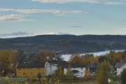 Morten 11 oktober 2025 - LN-TEP over Drøbak, jeg så dem 30 mai 2025, og da vinket dem. Jeg ser også at jeg må vaske vinduene til pappa ved neste besøk