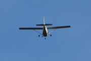 Morten 12 oktober 2025 - Cessna over Høyenhall, klokken er 15.48 og dem er på vei til Kjeller. Vi kan jo bare gjette hvem det er