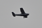 Morten 26 oktober 2025 - LN-BDL over Høyenhall, klokken er 14.39 og det er Ringerikes Motorflyklubb som er ute med sin Cessna 172P Skyhawk II fra 1980