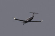 Morten 31 oktober 2025 - Småfly over Høyenhall, det er Halloween i dag. Men her kom jeg for sent ut. Den er for stor til og være en Piper PA-28RT tror jeg