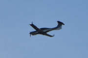 Morten 8 oktober 2025 - LN-ABZ over Høyenhall, da fins det altså to av dem, jeg har ikke sett denne før. Det betyr at jeg må vurdere bildene mine på nytt, men nå er det snart vinter...