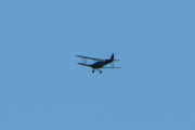 Morten 17 september 2025 - Tiger Moth over Høyenhall, klokken er 17.44 og blir det siste flyet i dag. Så i september så var det 2 september 2018 og 1 og 21 september 2019 jeg tok mine første bilder av Tiger Moth