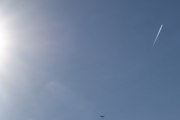 Morten lørdag 27 september 2025 - LN-NRO besøker Høyenhall, men så har vi et jetfly, har vi det fra før? Ja, den 8 april 2023 og 19 desember 2023