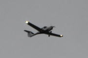 Morten 30 september 2025 - LN-FTS over Høyenhall, klokken er 18.52. Det er Oslo Flyveklubb som kommer med sin Diamond DA-40NG som heter Sierra og som dem fikk i 2020