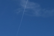 Morten 23 april 2026 - LN-TTB over Høyenhall