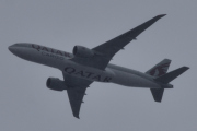 Morten 29 februar 2020 - Stort fly over Høyenhall, det er A7-BFC Qatar Cargo som er et Boeing 777-FDZ