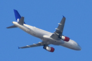 Morten 2 mars 2022 - OY-KAS over Høyenhall, det er SAS Scandinavian Airlines med sitt Airbus A320-200 som er over 14 år gammelt og heter Igulfast Viking