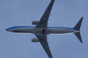 Morten 25 februar 2022 - PH-BXF over Høyenhall, piloten legger seg i posisjon med sitt fly som heter Swallow / Zwaluw