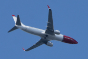 Morten 27 august 2021 - SE-RRS over Høyenhall, det er Norwegian Air Sweden AOC som kommer med sin Boeing 737-8JP