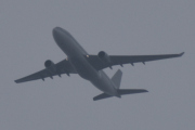 Morten 3 november 2021 - A7-ACS over Høyenhall, det er Qatar Airways som kommer med sitt Airbus A330-200