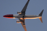 Morten Juleaften 24 desember 2021 - SE-RPJ over Høyenhall, og på selveste juleaften legger piloten seg i posisjon med sitt fly med helten Karin Larsson på halen - God Jul
