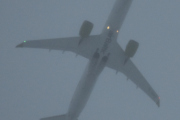 Morten 3 desember 2021 - airBaltic over Høyenhall, og når vi ikke ser hverandre så kommer vi heller ikke i posisjon