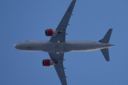 Morten 6 desember 2021 - EI-SIA over Høyenhall, piloten er god og legger seg i posisjon med sitt fly som heter Ulv Viking